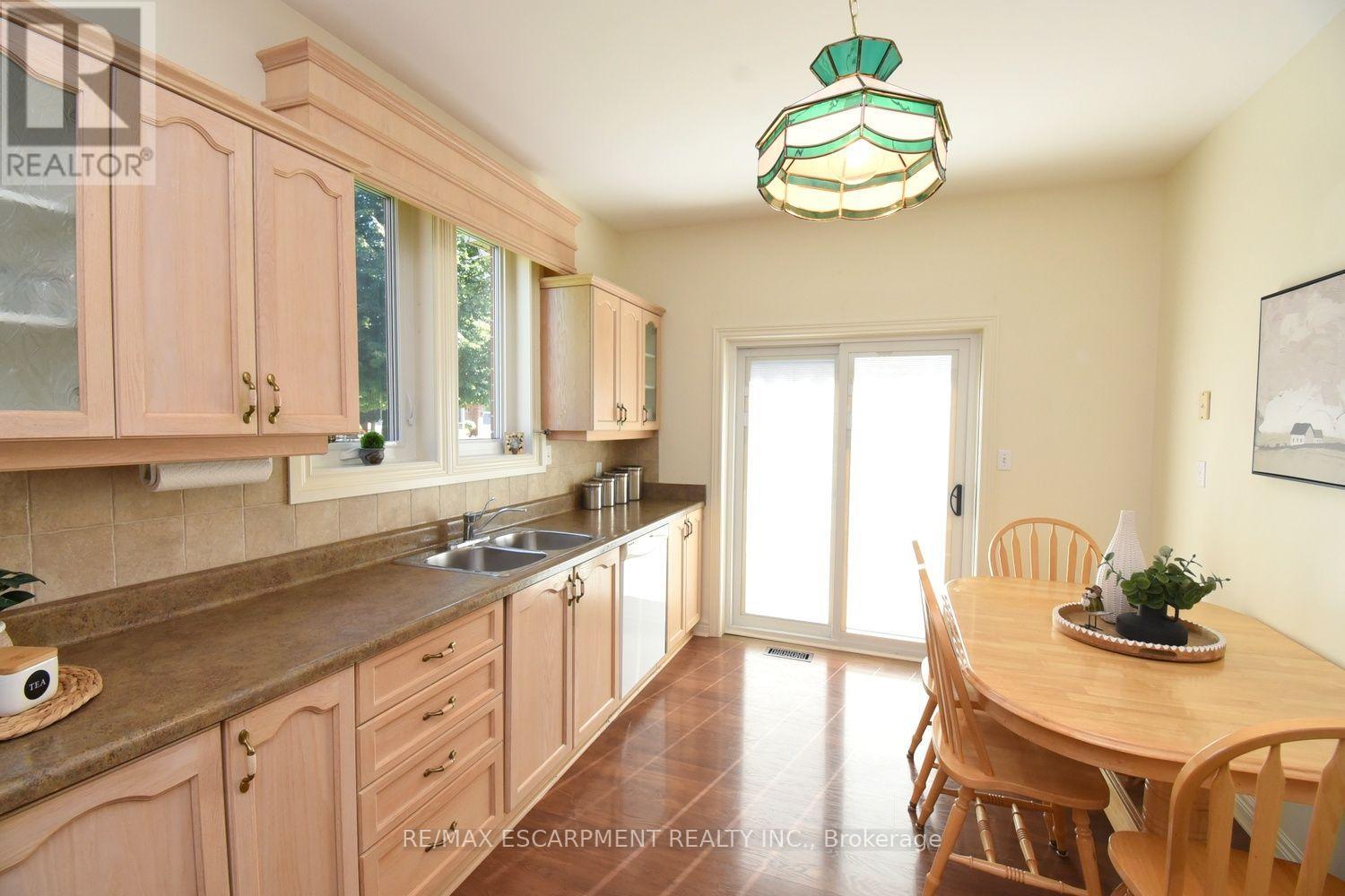 87 Jenifer Drive, Hamilton, Ontario  L0R 1W0 - Photo 12 - X13806076