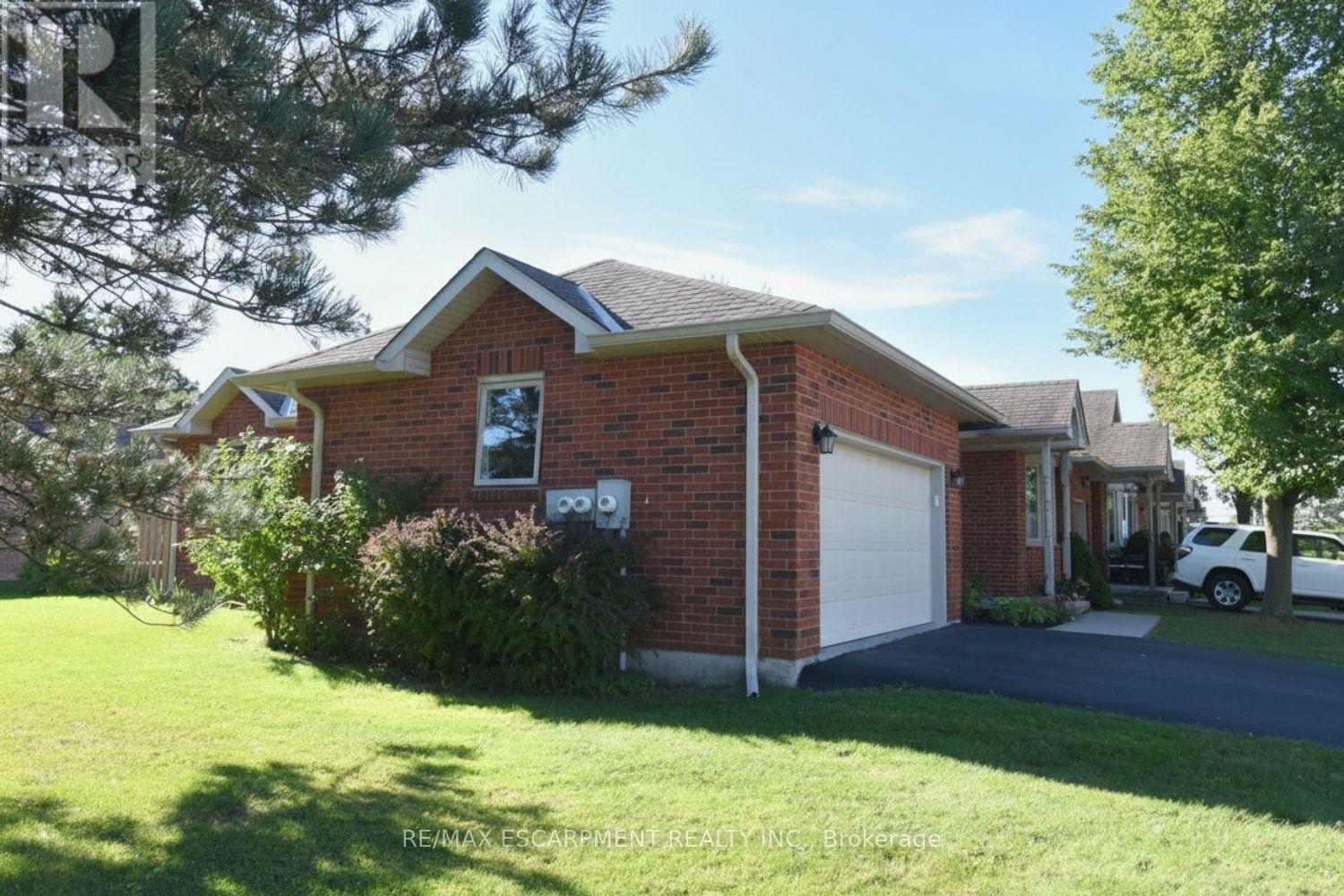 87 Jenifer Drive, Hamilton, Ontario  L0R 1W0 - Photo 3 - X13806076