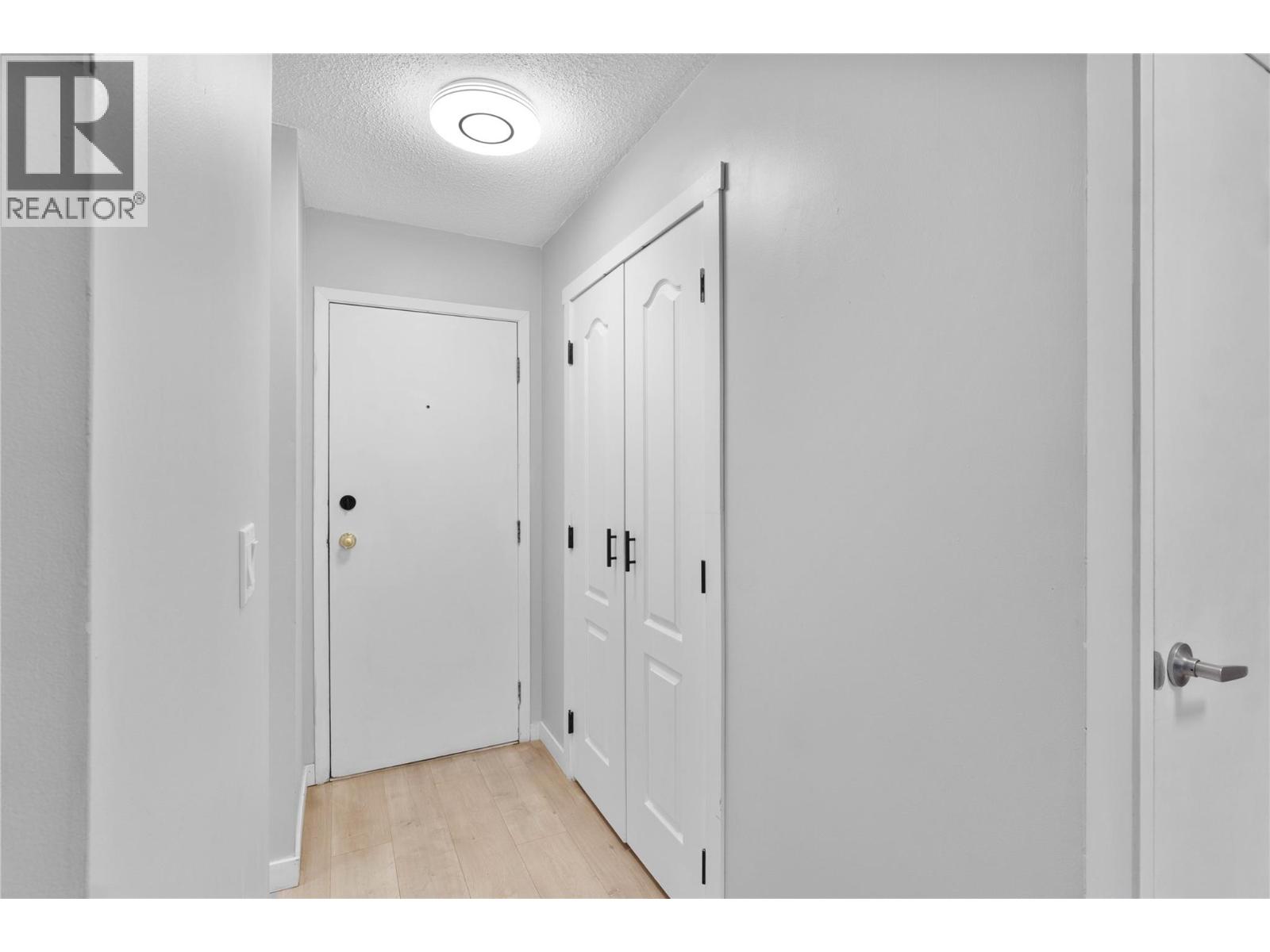 1595 Summit Drive Unit# 6, Kamloops, British Columbia  V2E 1E9 - Photo 8 - 10401335