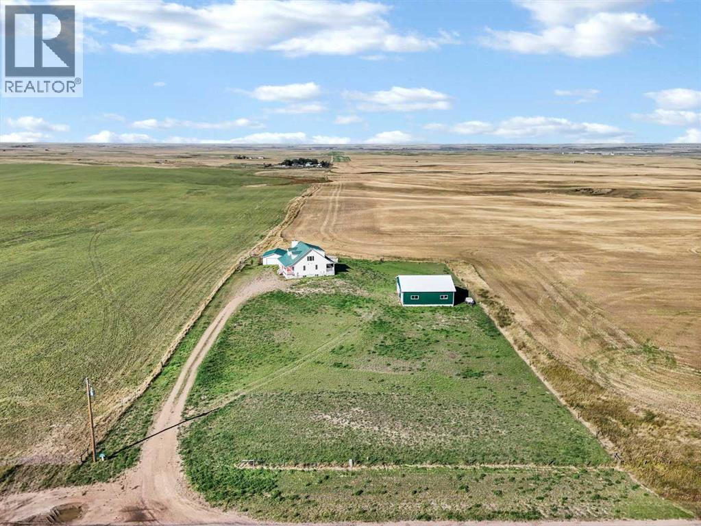 10302 Black & White Trail, Rural Cypress County, Alberta  T1B 0L1 - Photo 1 - A2346356