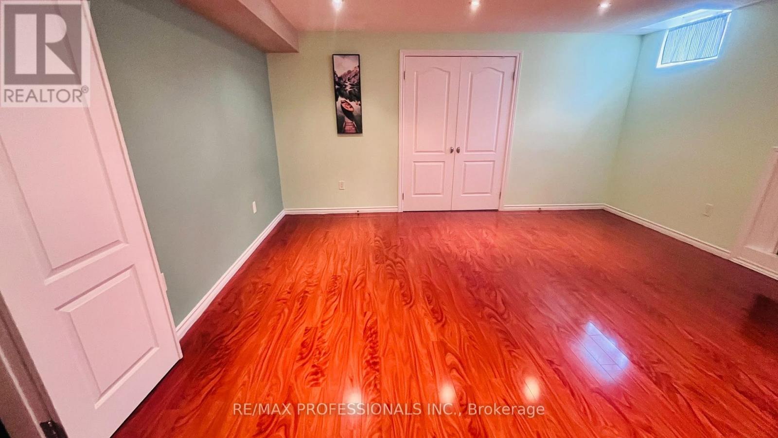 49 Colchester Street, Markham, Ontario  L6B 1K3 - Photo 32 - N13803808