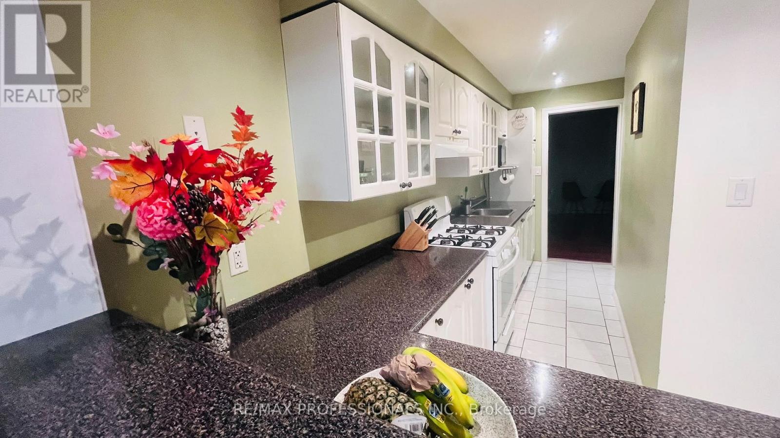 49 Colchester Street, Markham, Ontario  L6B 1K3 - Photo 36 - N13803808