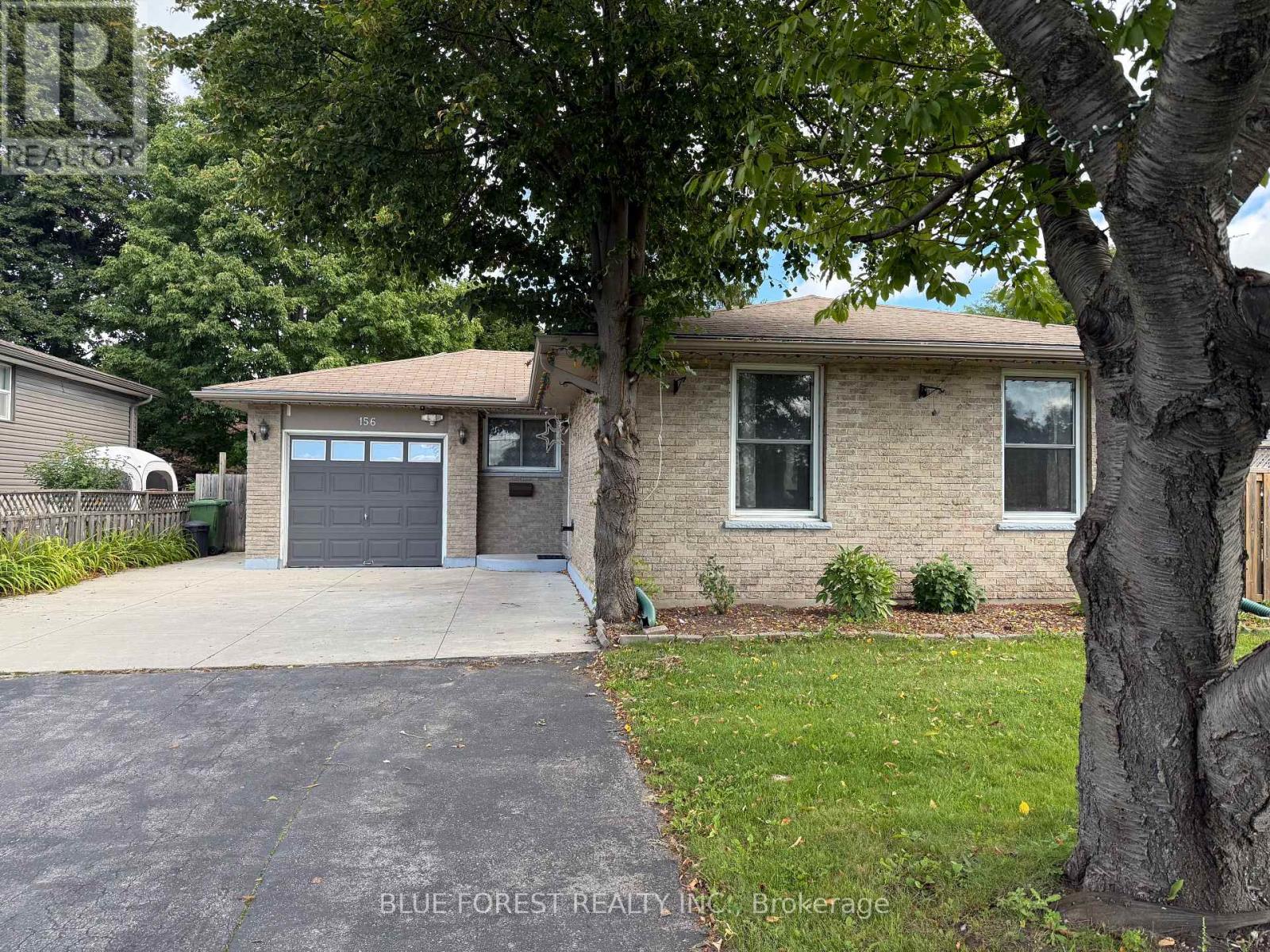156 South Edgeware Road, St. Thomas, Ontario  N5P 3Y8 - Photo 2 - X13806210