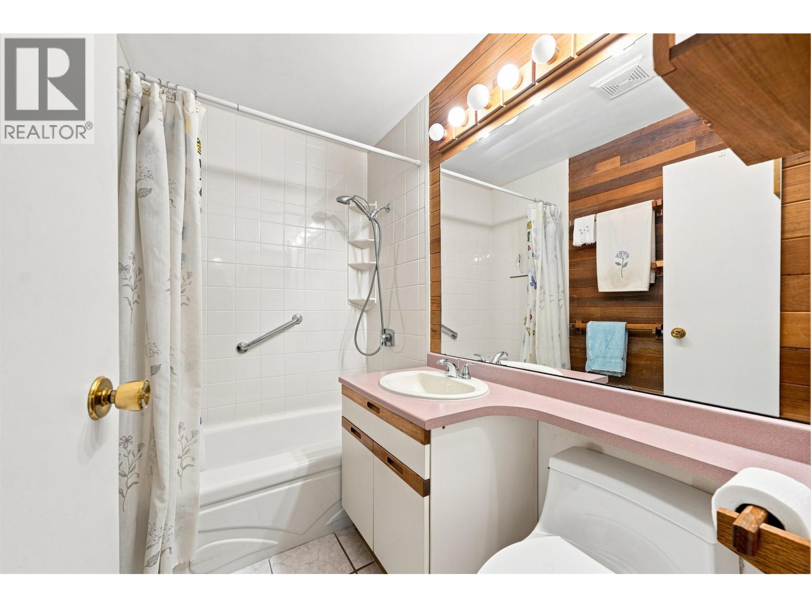 2161 Floralynn Crescent, North Vancouver, British Columbia  V7J 2W3 - Photo 15 - R3165518