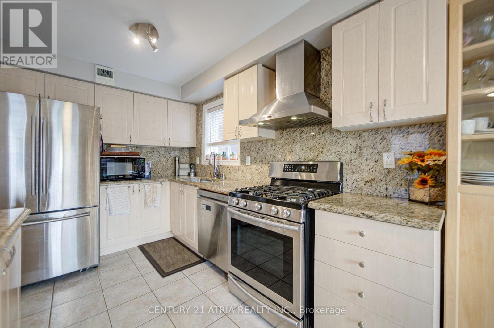 24 William Grant Road, Markham, Ontario L6E 1R7 - Photo 5 - N13805794