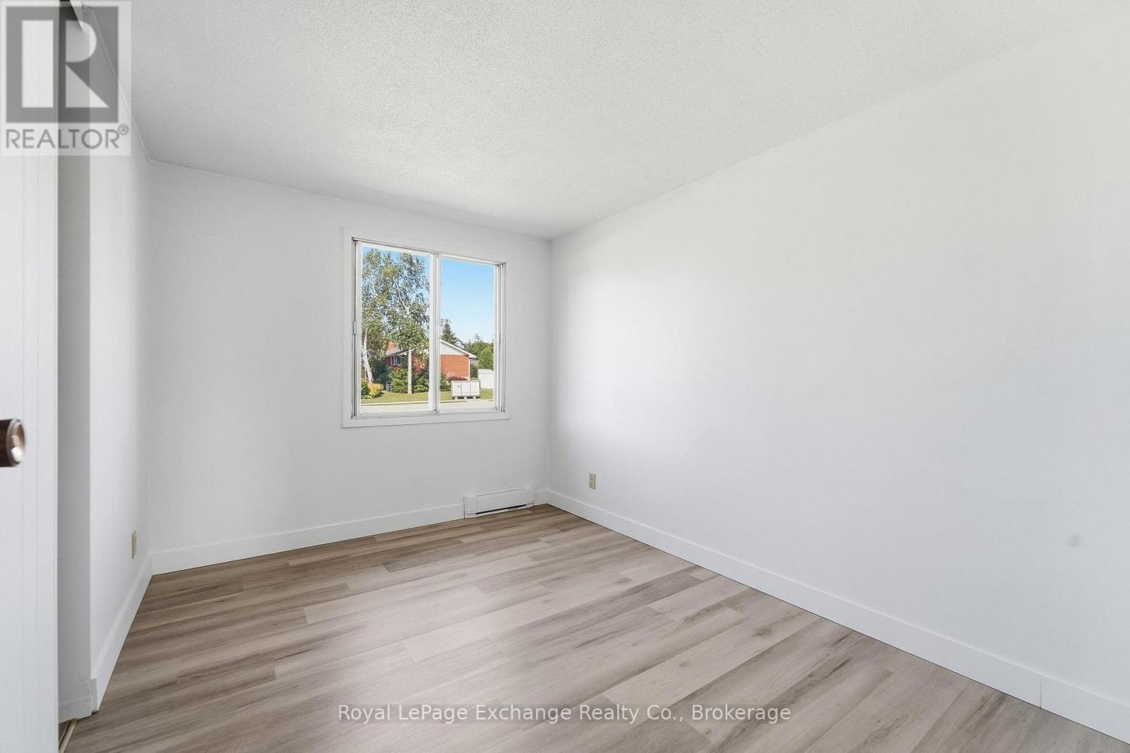 10 Inverness Street N, Kincardine, Ontario  N2Z 1J4 - Photo 10 - X13806234