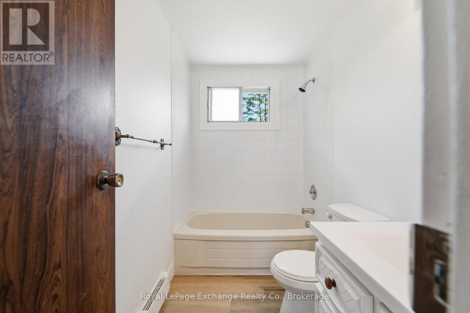 10 Inverness Street N, Kincardine, Ontario  N2Z 1J4 - Photo 12 - X13806234