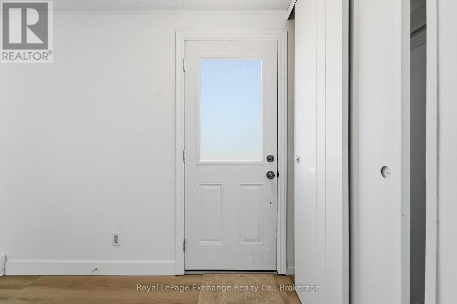 10 Inverness Street N, Kincardine, Ontario  N2Z 1J4 - Photo 2 - X13806234