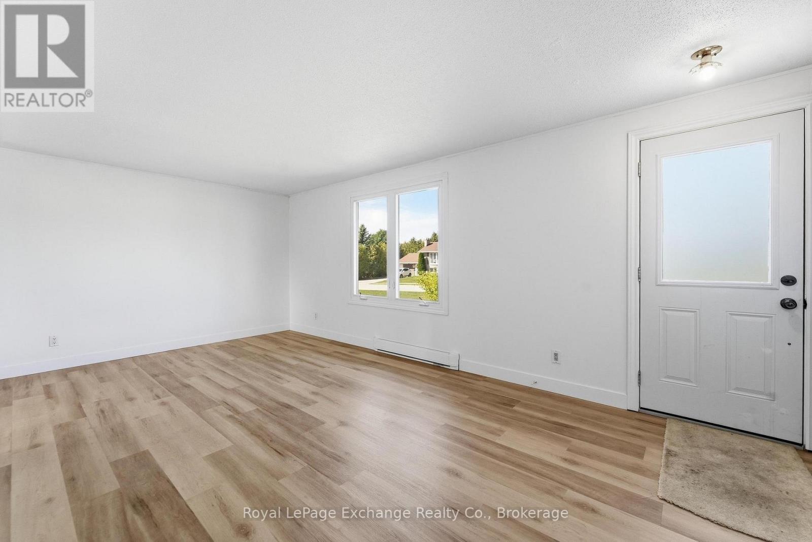10 Inverness Street N, Kincardine, Ontario  N2Z 1J4 - Photo 4 - X13806234