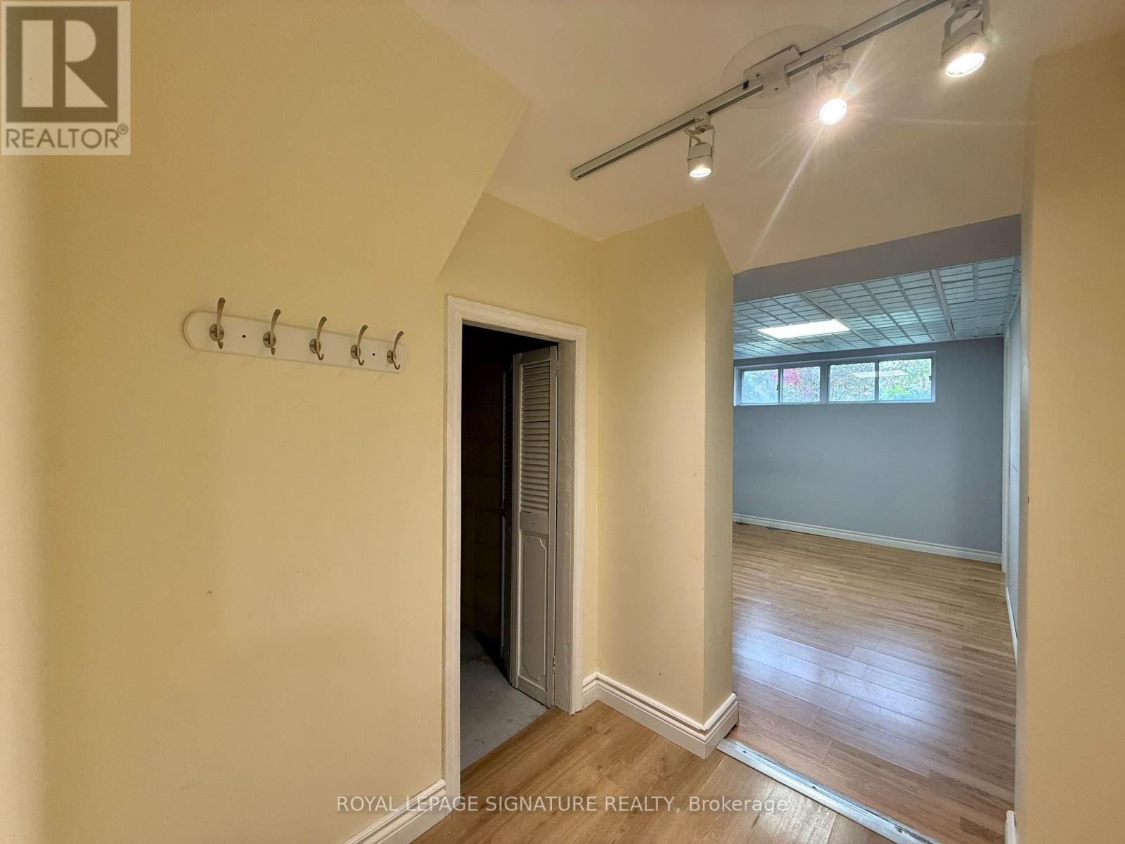 4 Wantanopa Crescent, Toronto, Ontario  M1H 2B3 - Photo 23 - E13806270