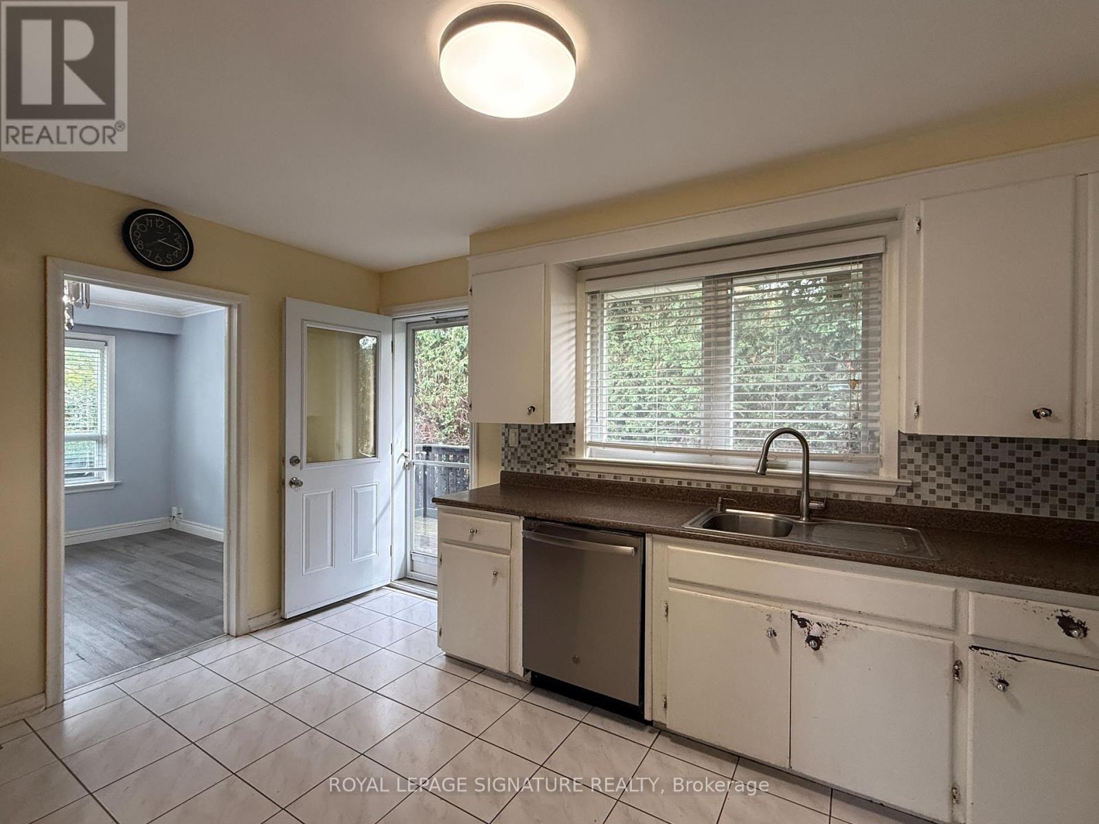4 Wantanopa Crescent, Toronto, Ontario  M1H 2B3 - Photo 7 - E13806270