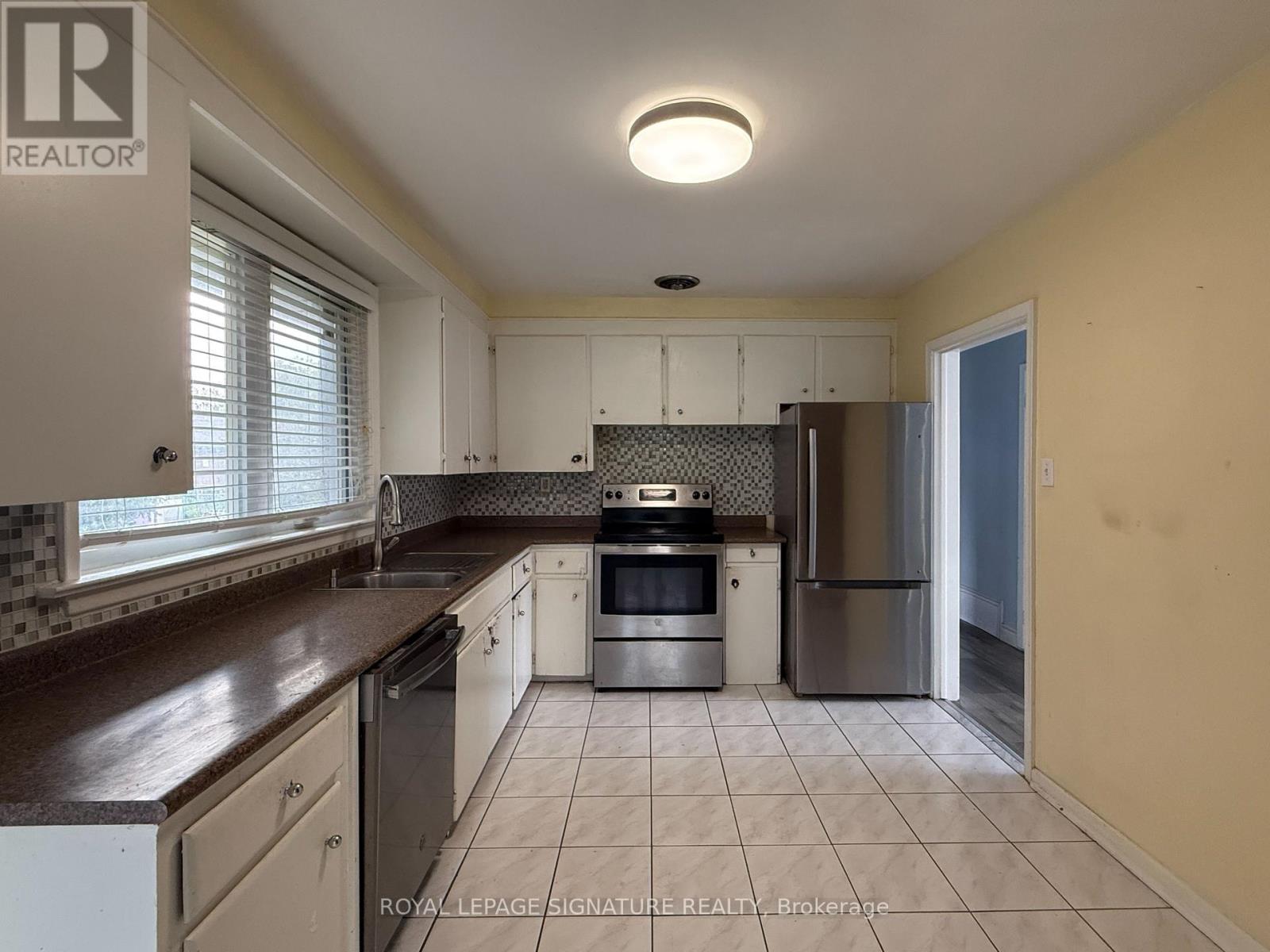 4 Wantanopa Crescent, Toronto, Ontario  M1H 2B3 - Photo 8 - E13806270