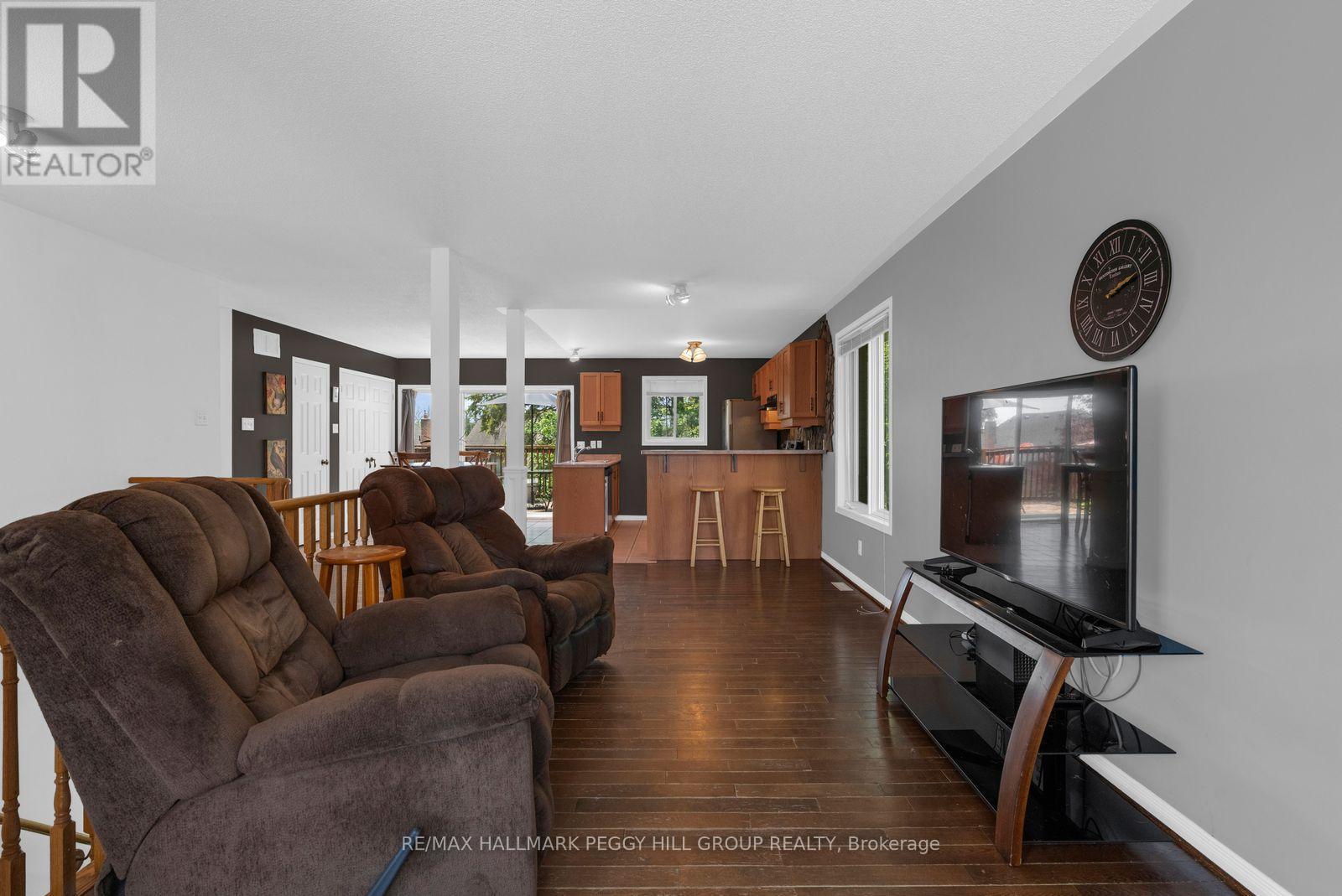 42 Kell Place, Barrie (Bayshore), Ontario  L4N 9K5 - Photo 4 - S13806240