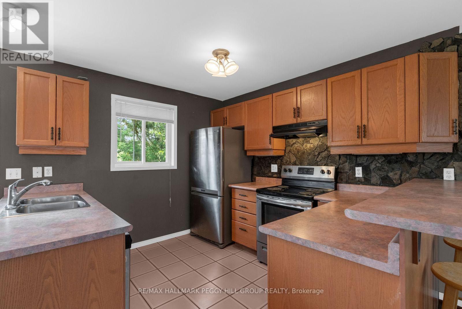42 Kell Place, Barrie (Bayshore), Ontario  L4N 9K5 - Photo 5 - S13806240