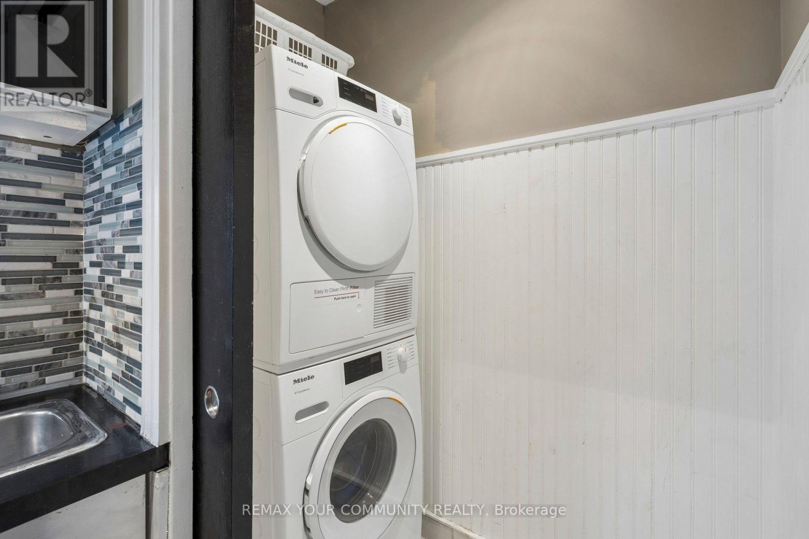 21 Laurier Avenue E, Toronto, Ontario  M4X 1S2 - Photo 40 - C13806058