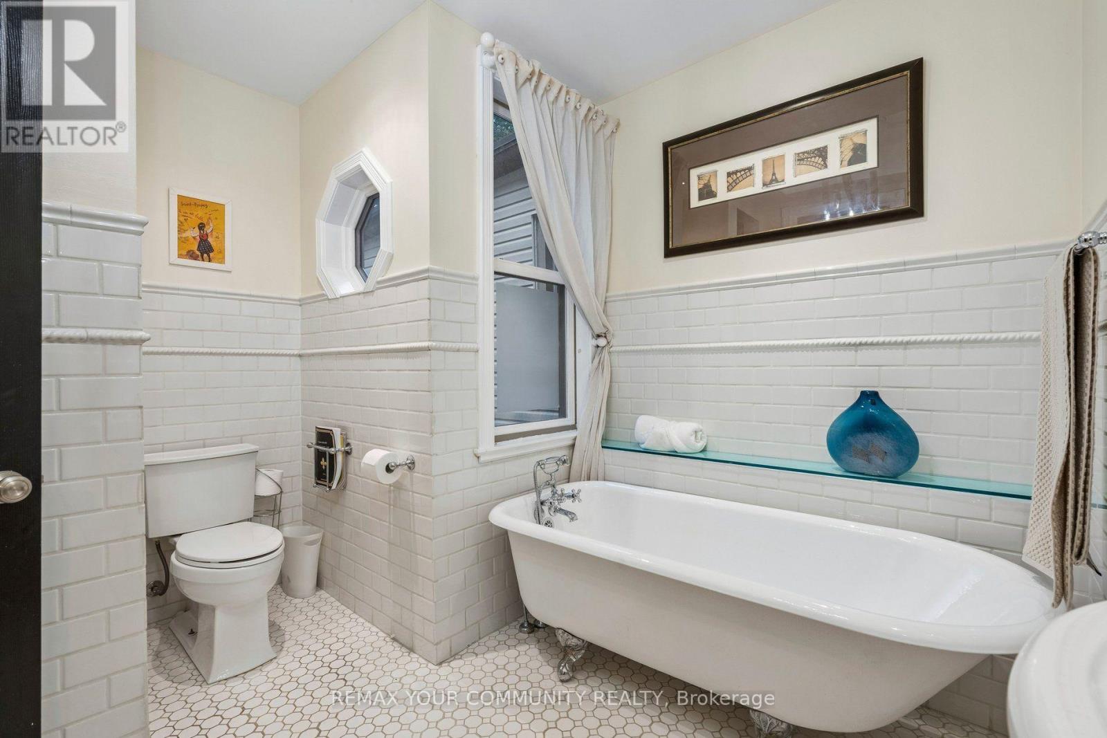 21 Laurier Avenue E, Toronto, Ontario  M4X 1S2 - Photo 26 - C13806058