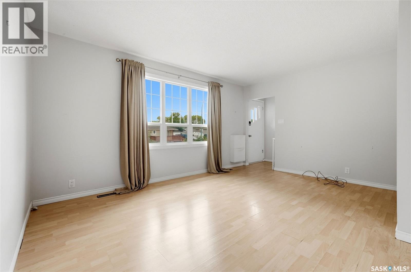2068 Mcara Street, Regina, Saskatchewan  S4N 2V6 - Photo 5 - SK048951