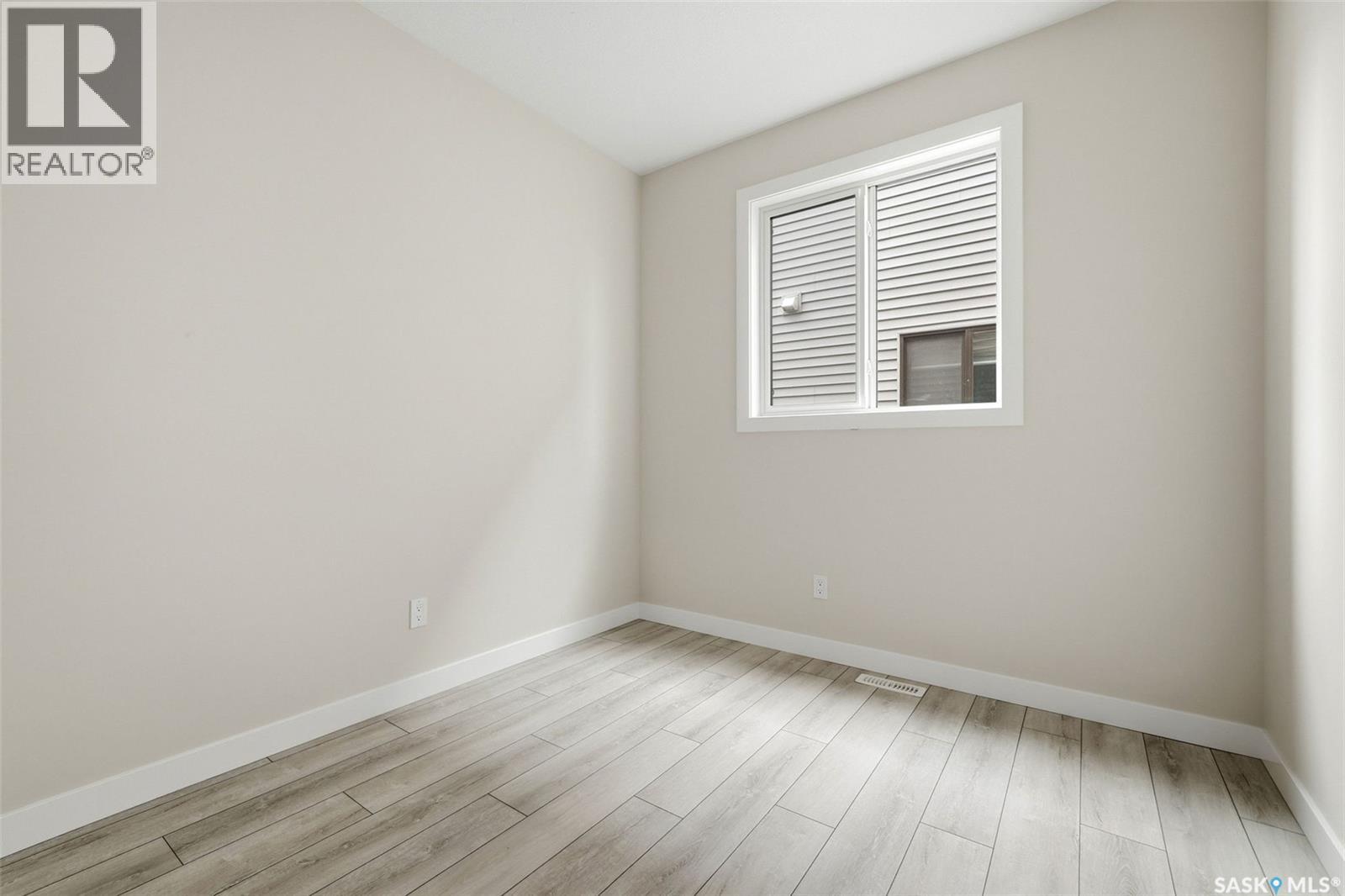 3240 Favel Drive, Regina, Saskatchewan  S4V 4B3 - Photo 14 - SK048886