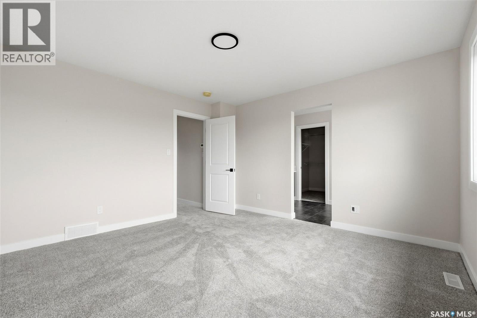 3240 Favel Drive, Regina, Saskatchewan  S4V 4B3 - Photo 19 - SK048886