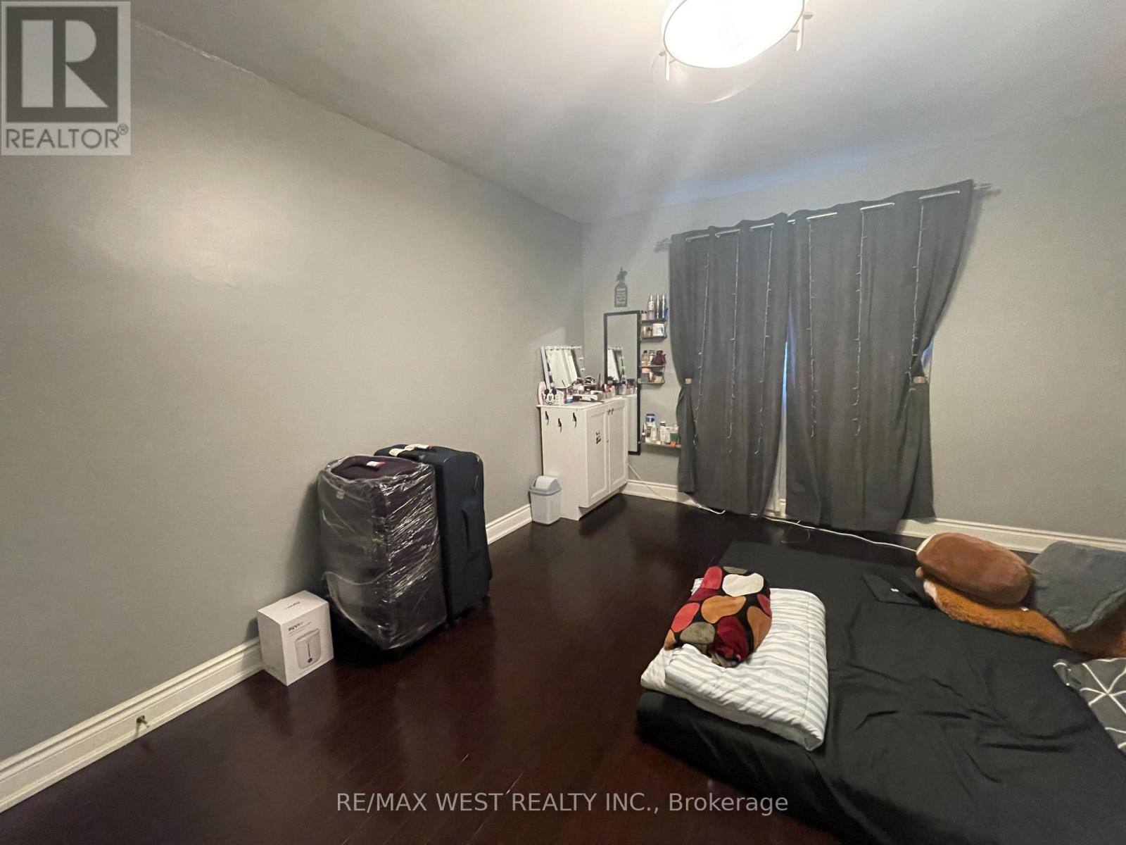 Upper - 25 Coronado Court, Toronto, Ontario  M9M 1S6 - Photo 14 - W13806198