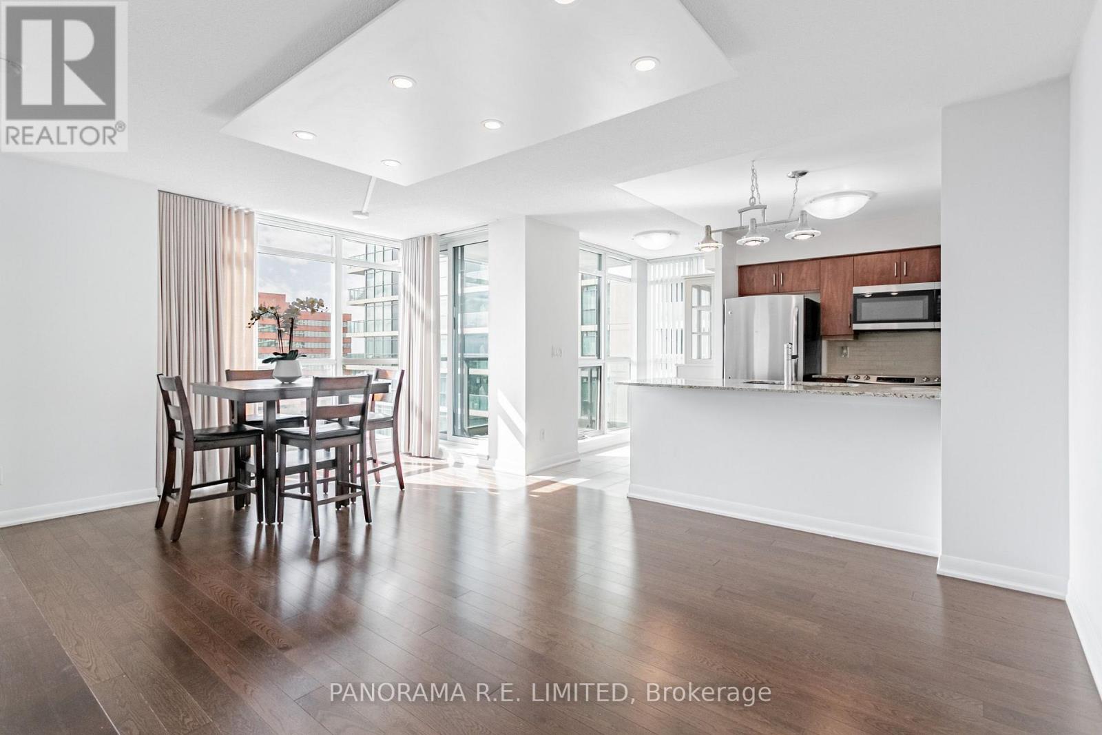 810 - 205 Sherway Gardens Road, Toronto, Ontario  M9C 0A5 - Photo 2 - W13806230