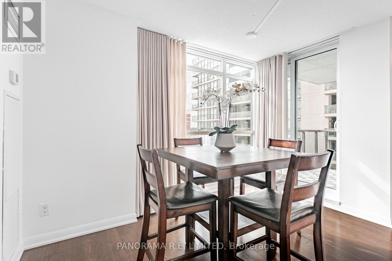 810 - 205 Sherway Gardens Road, Toronto, Ontario  M9C 0A5 - Photo 5 - W13806230