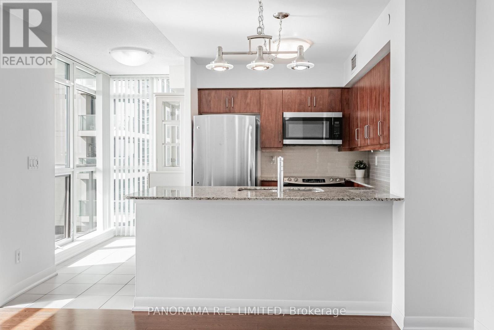 810 - 205 Sherway Gardens Road, Toronto, Ontario  M9C 0A5 - Photo 7 - W13806230