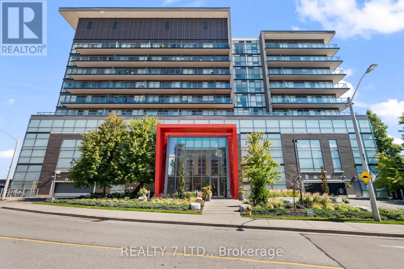 627 - 15 James Finlay Way, Toronto, Ontario  M3M 0B3 - Photo 2 - W13806246