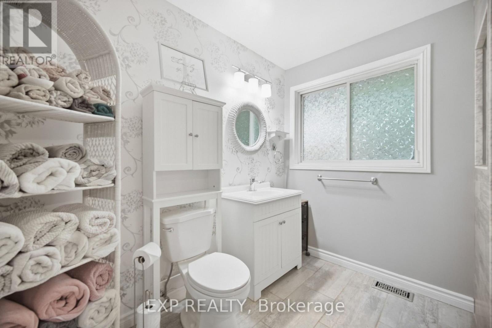 14367 Trafalgar Road N, Halton Hills, Ontario  N0B 1H0 - Photo 15 - W13806258