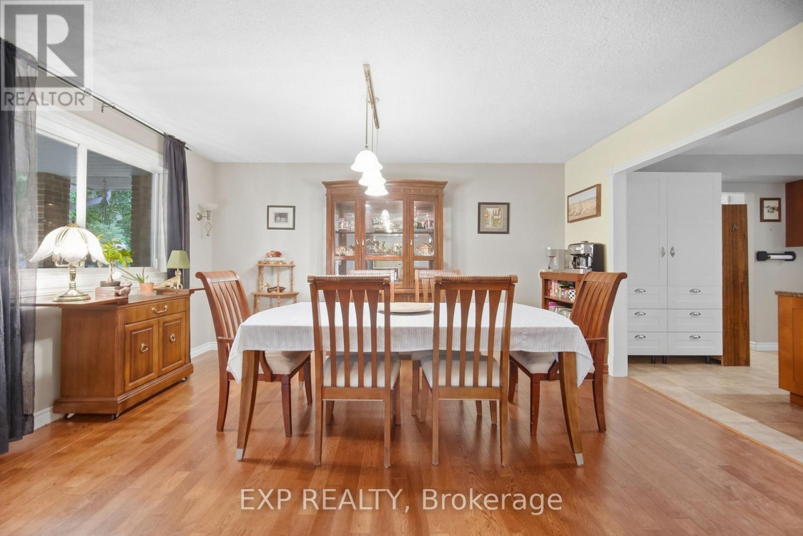 14367 Trafalgar Road N, Halton Hills, Ontario  N0B 1H0 - Photo 6 - W13806258