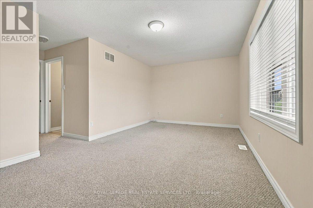 2328 Whistling Springs Crescent, Oakville, Ontario  L6M 0C5 - Photo 11 - W13806262