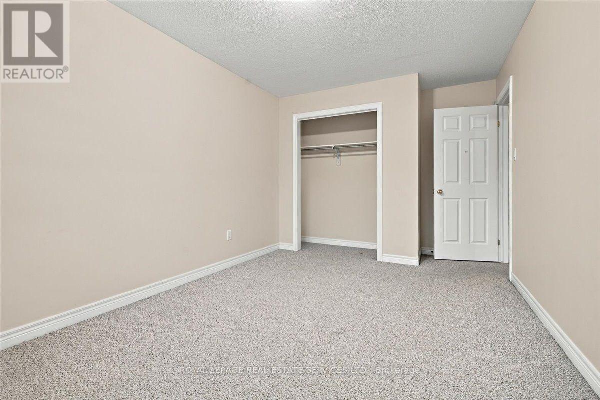 2328 Whistling Springs Crescent, Oakville, Ontario  L6M 0C5 - Photo 15 - W13806262