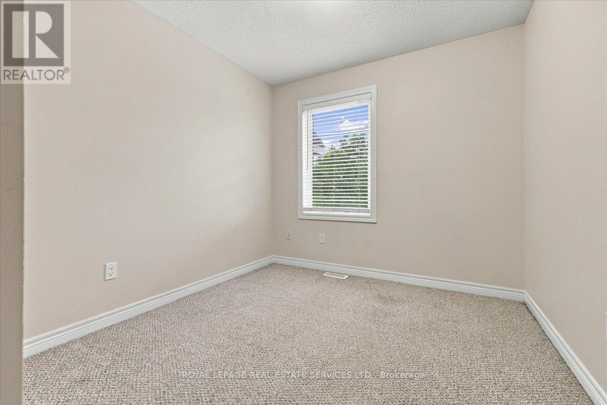 2328 Whistling Springs Crescent, Oakville, Ontario  L6M 0C5 - Photo 16 - W13806262