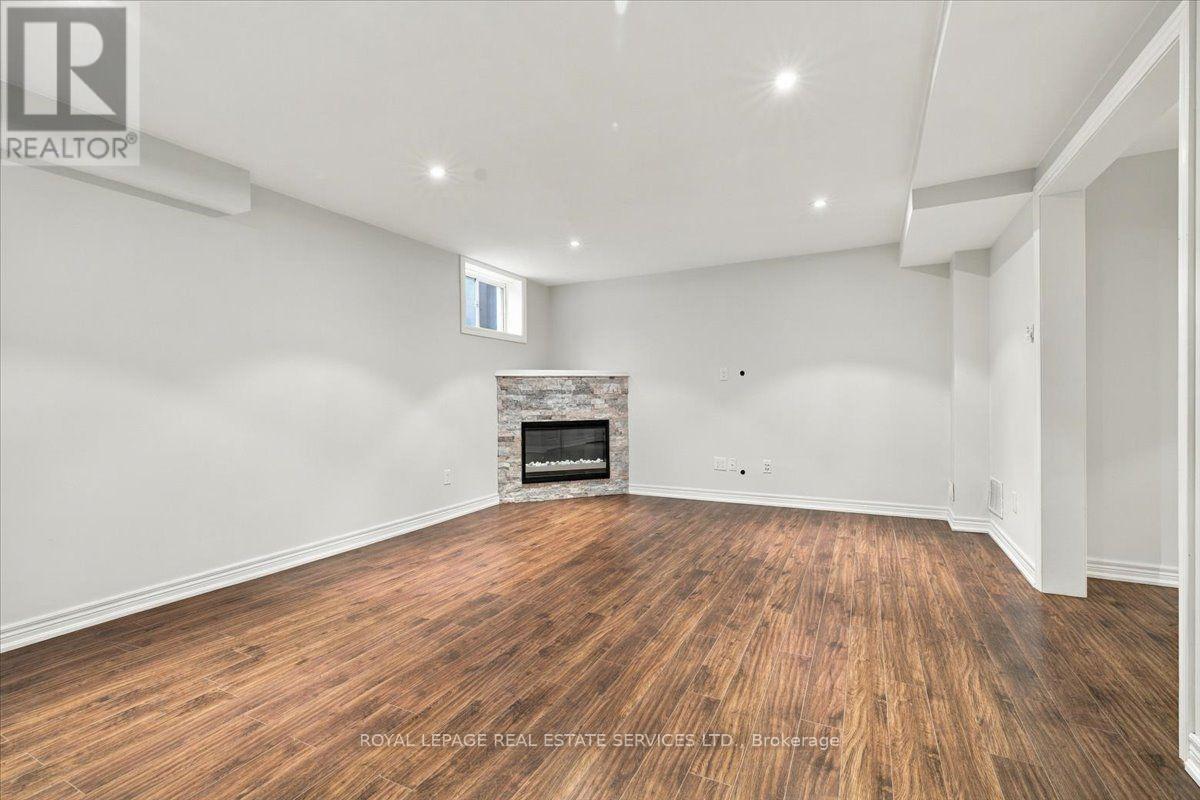 2328 Whistling Springs Crescent, Oakville, Ontario  L6M 0C5 - Photo 21 - W13806262