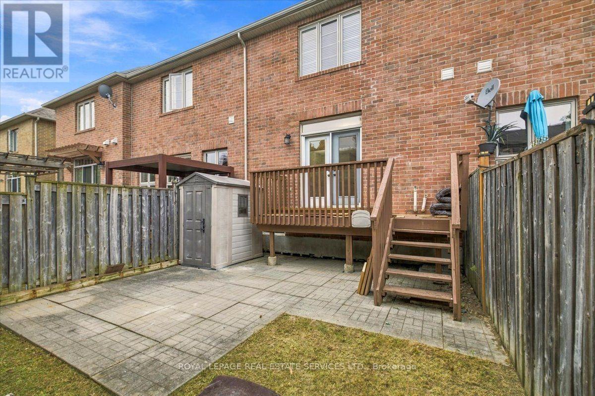 2328 Whistling Springs Crescent, Oakville, Ontario  L6M 0C5 - Photo 25 - W13806262