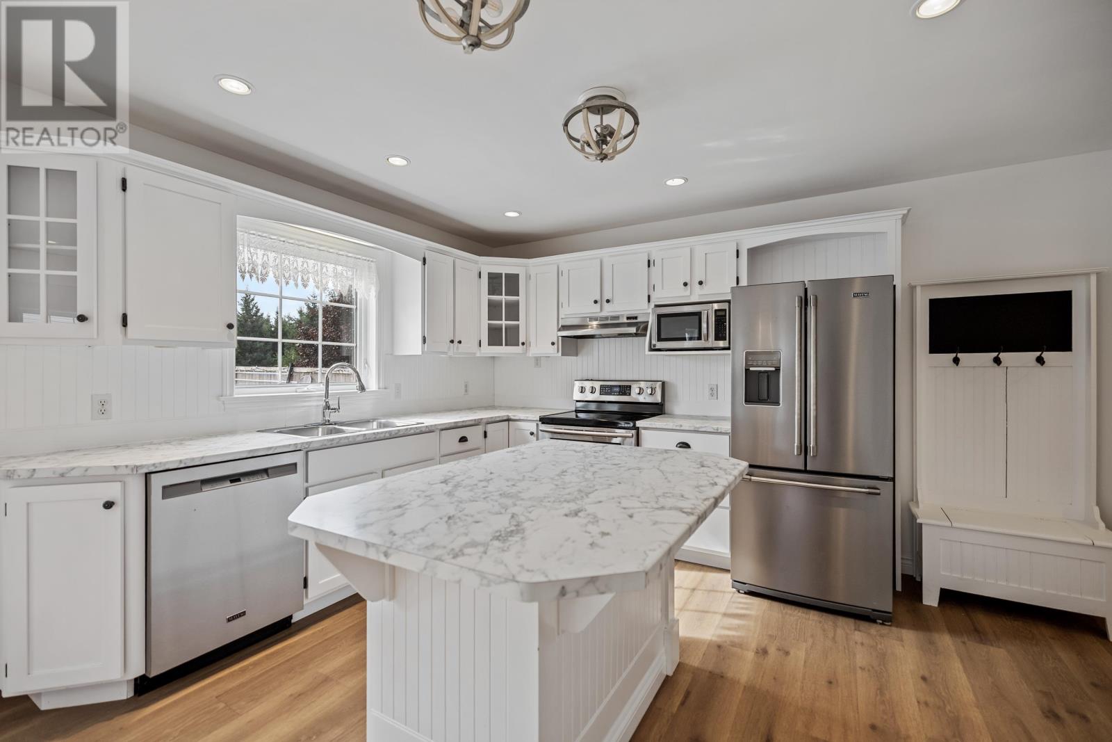 10 Jake Drive, Cornwall, Prince Edward Island  C0A 1H4 - Photo 12 - 202623860