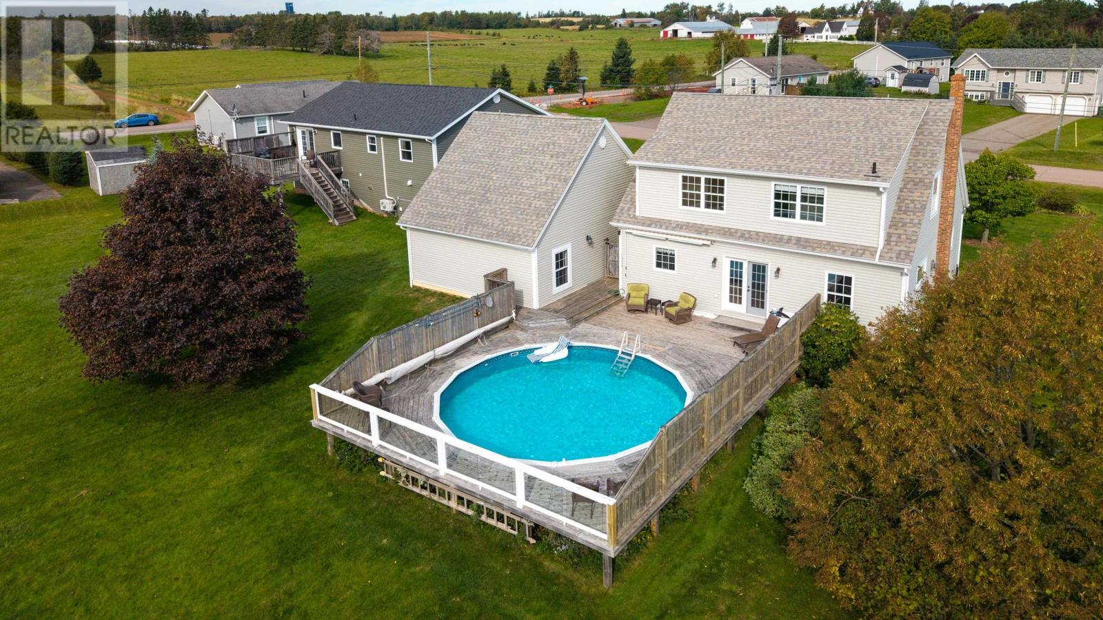 10 Jake Drive, Cornwall, Prince Edward Island  C0A 1H4 - Photo 3 - 202623860