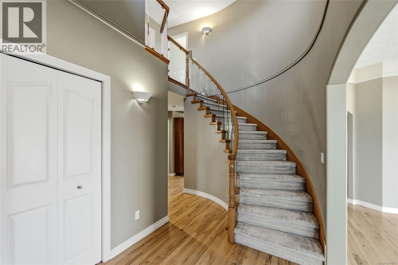 For Sale: 1096 Aery View Way, Parksville, ON | 4 Bed, 3 Bath House for $295,000. See 26 photos!