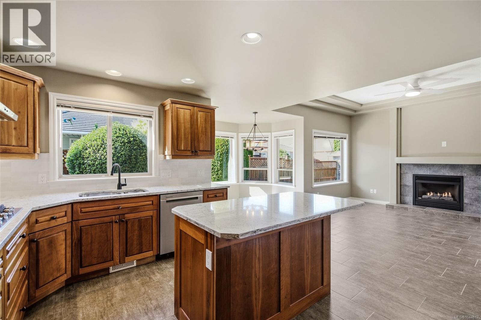 For Sale: 1096 Aery View Way, Parksville, ON | 4 Bed, 3 Bath House for $295,000. See 26 photos!