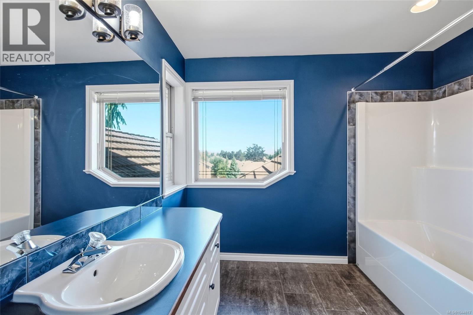 For Sale: 1096 Aery View Way, Parksville, ON | 4 Bed, 3 Bath House for $295,000. See 26 photos!