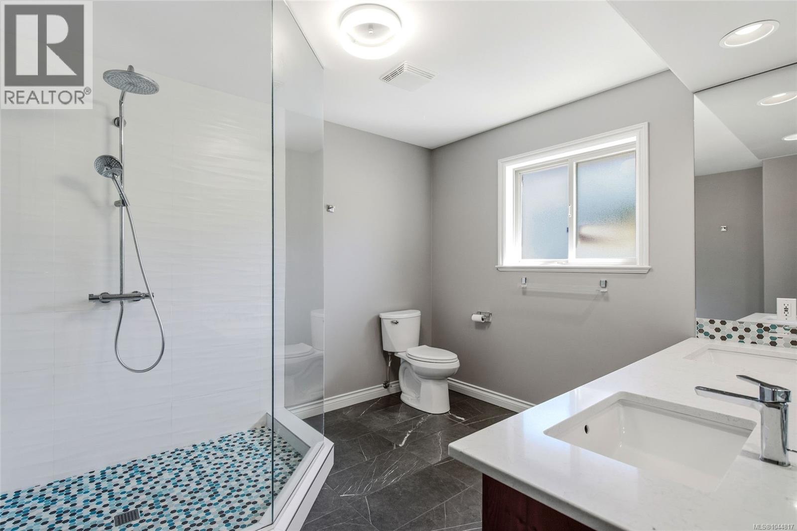 For Sale: 1096 Aery View Way, Parksville, ON | 4 Bed, 3 Bath House for $295,000. See 26 photos!
