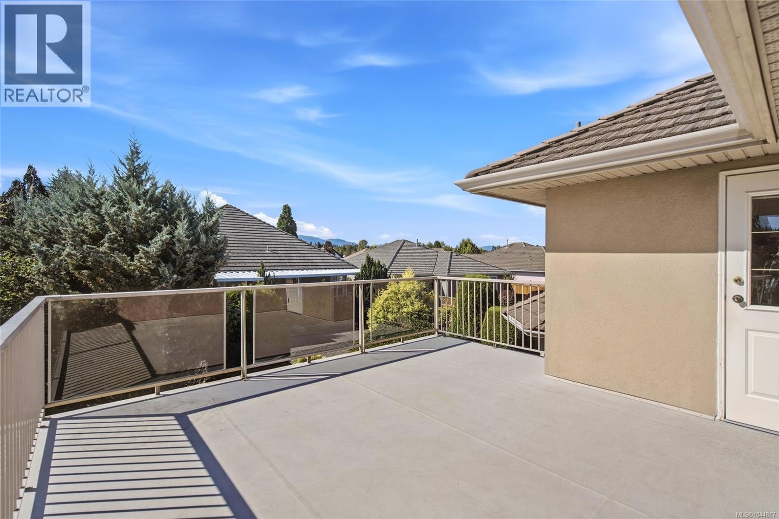 For Sale: 1096 Aery View Way, Parksville, ON | 4 Bed, 3 Bath House for $295,000. See 26 photos!