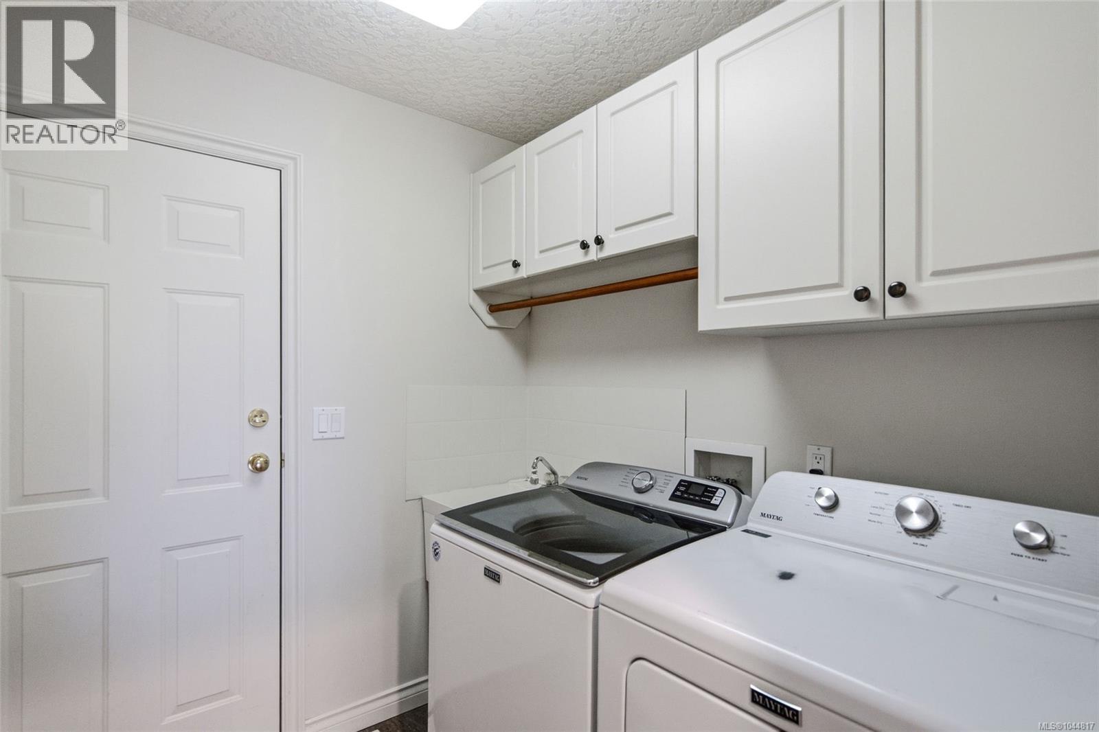 For Sale: 1096 Aery View Way, Parksville, ON | 4 Bed, 3 Bath House for $295,000. See 26 photos!