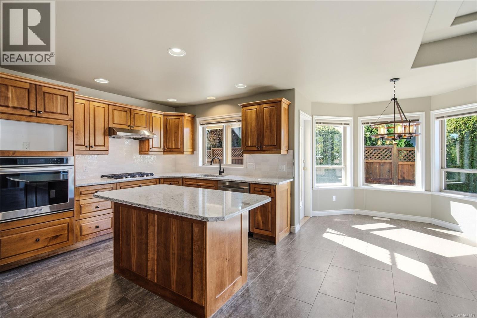 For Sale: 1096 Aery View Way, Parksville, ON | 4 Bed, 3 Bath House for $295,000. See 26 photos!