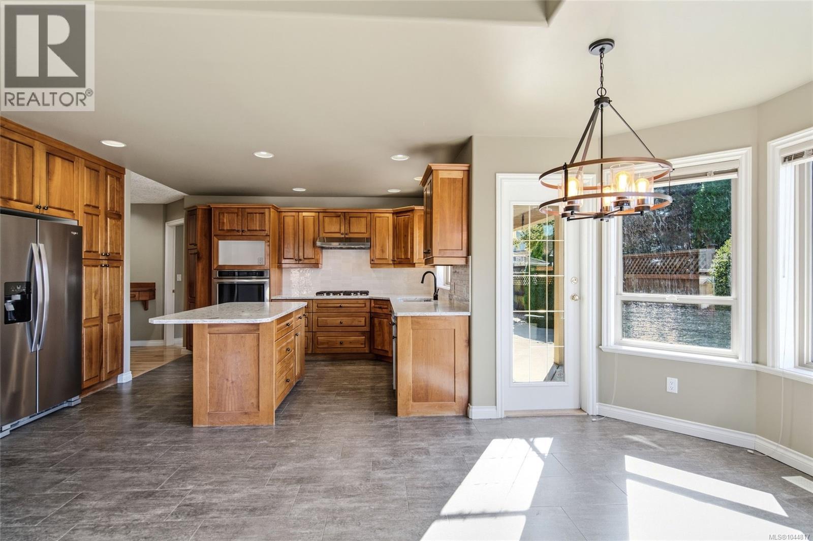 For Sale: 1096 Aery View Way, Parksville, ON | 4 Bed, 3 Bath House for $295,000. See 26 photos!