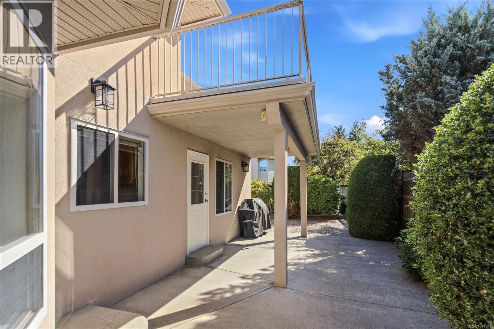 For Sale: 1096 Aery View Way, Parksville, ON | 4 Bed, 3 Bath House for $295,000. See 26 photos!