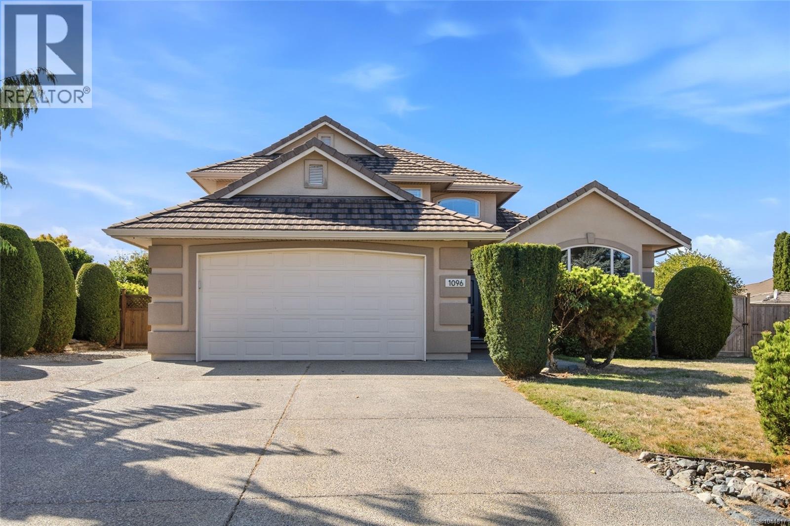 For Sale: 1096 Aery View Way, Parksville, ON | 4 Bed, 3 Bath House for $295,000. See 26 photos!