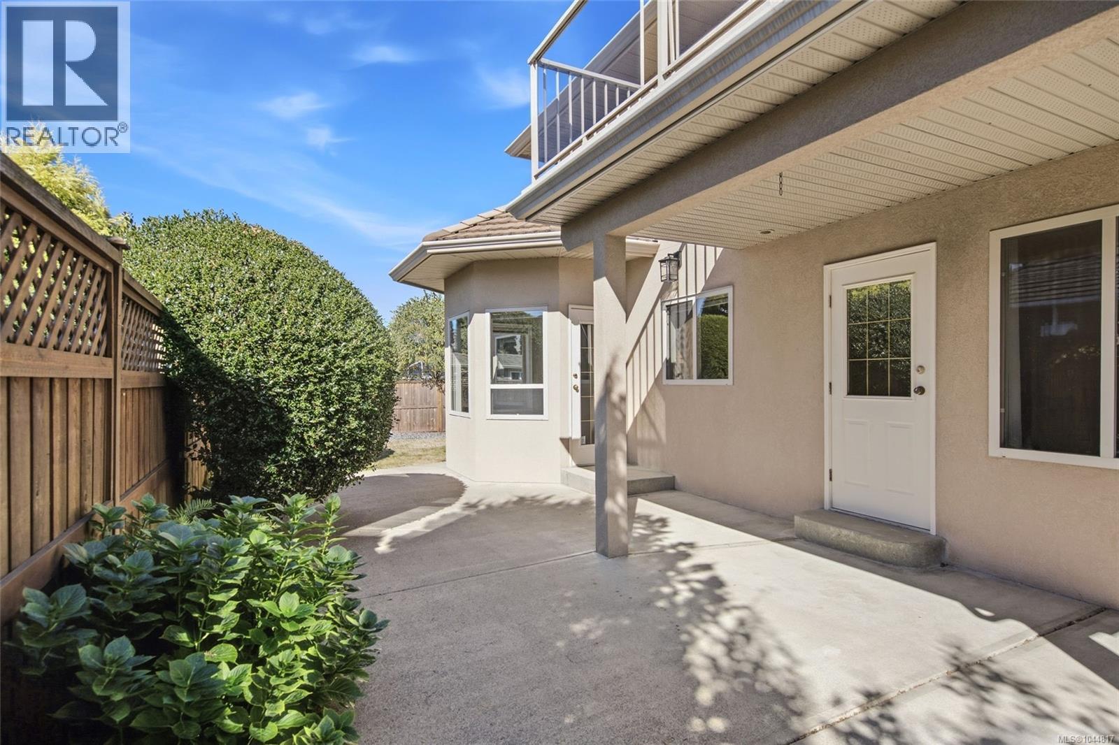 For Sale: 1096 Aery View Way, Parksville, ON | 4 Bed, 3 Bath House for $295,000. See 26 photos!