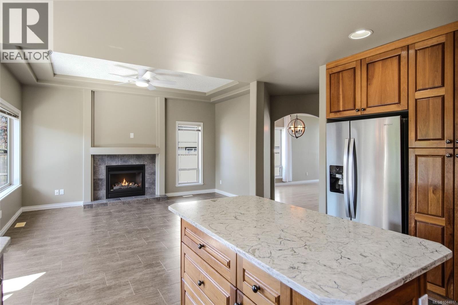 For Sale: 1096 Aery View Way, Parksville, ON | 4 Bed, 3 Bath House for $295,000. See 26 photos!