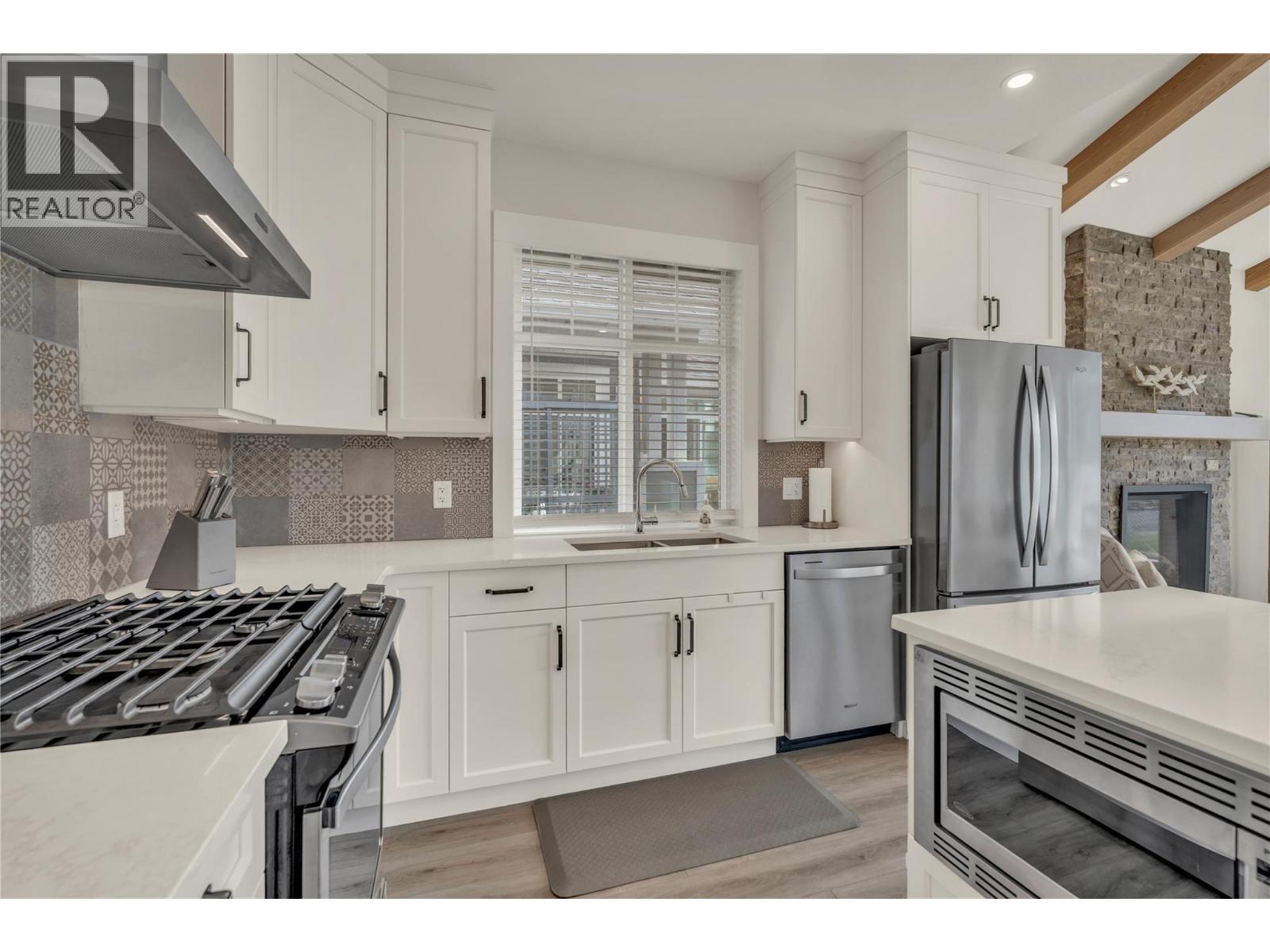 2450 Radio Tower Road Unit# 165 Oliver Photo 12 2450 Radio Tower Road Unit# 165 Oliver Photo 12